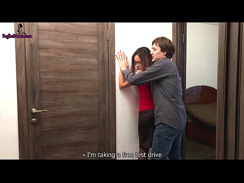 ❤️ Ko te Kaihokohoko Sexy ka whakakorikori i tana Topanga me te whanako i a ia e hoko ana i tana whare noho - Krempai Karekau Nui i porn mi.hentaibar.ru ❌